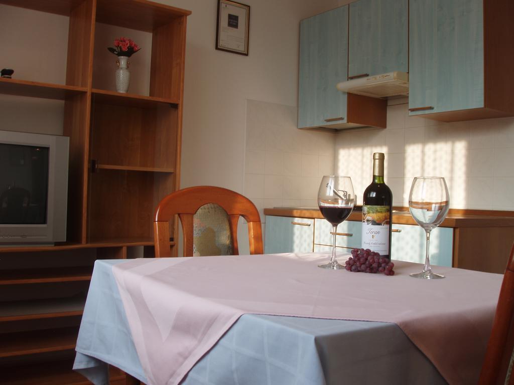Apartments Porec Istria By Nina Poreč Quarto foto